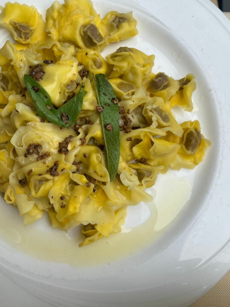Tortellini di Valeggio, ristorante la Cantina